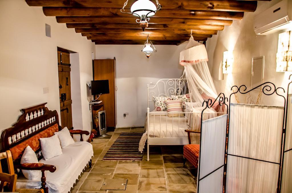 Xenios Cottages Lófu Szoba fotó
