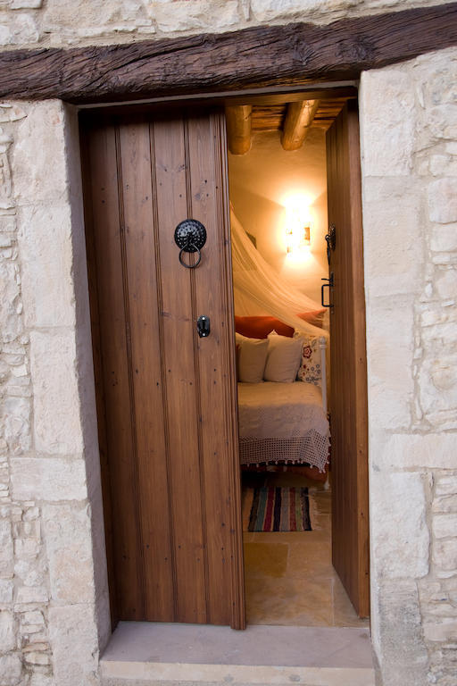 Xenios Cottages Lófu Szoba fotó
