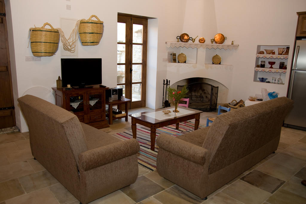 Xenios Cottages Lófu Szoba fotó